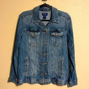 Arizona Jean Co. denim jacket. Size Large.